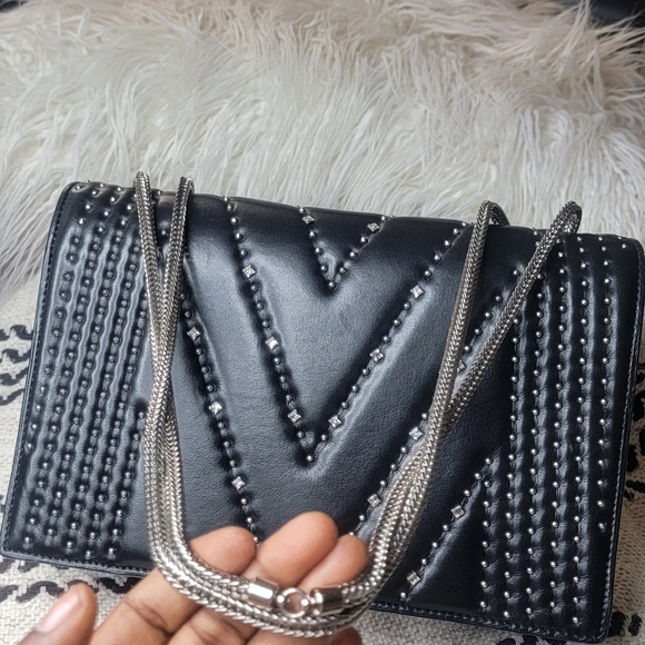 Beautiful pre-owned authentic MCM - Picture 2 of 16